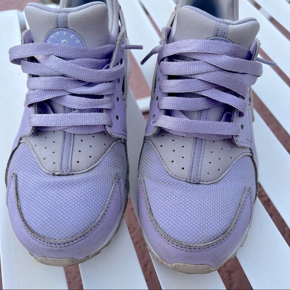 Nike Huarache sneakers size 7 - Picture 2 of 6